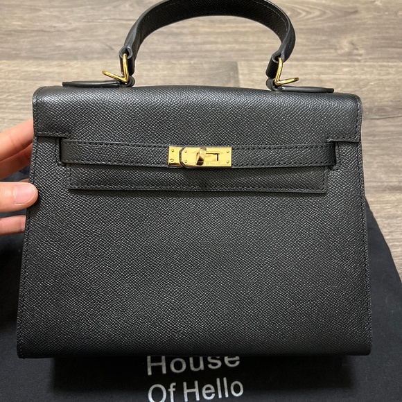 House of Hello - Picture 1 of 5